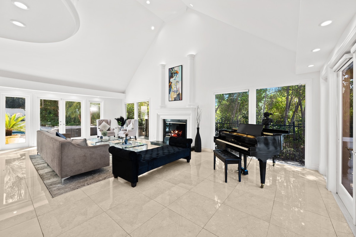 Encino Stylish Home